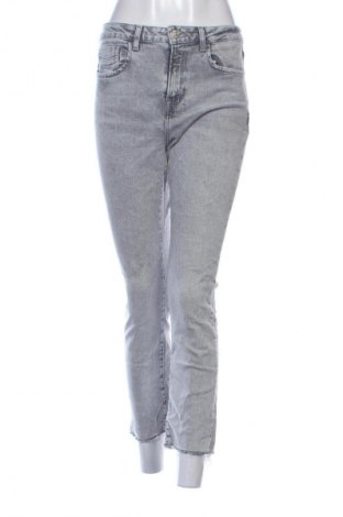 Blugi de femei Zara, Mărime M, Culoare Gri, Preț 55,99 Lei