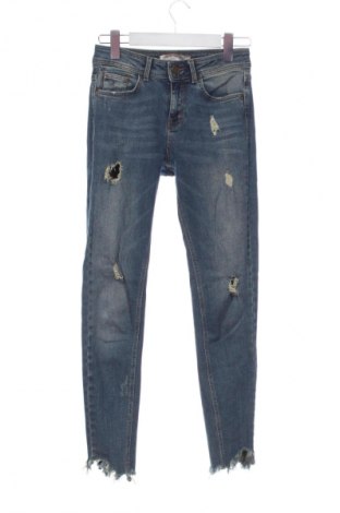 Damskie jeansy Zara, Rozmiar XS, Kolor Niebieski, Cena 75,02 zł