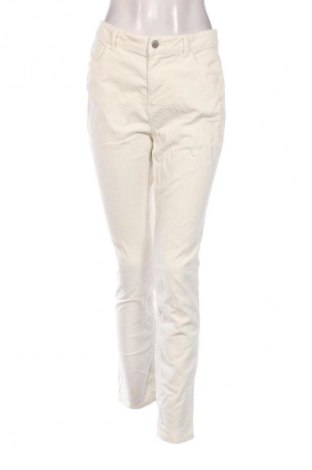 Дамски джинси C&A, Размер L, Цвят Бял, Цена 6,13 €