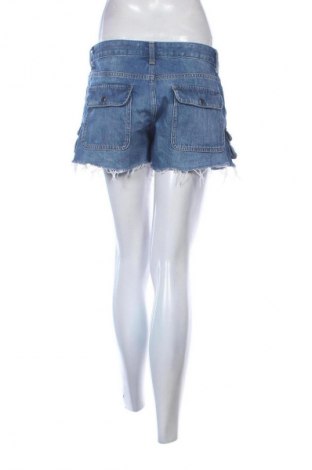 Γυναικείο κοντό παντελόνι Bershka, Μέγεθος L, Χρώμα Μπλέ, Τιμή 10,00 €