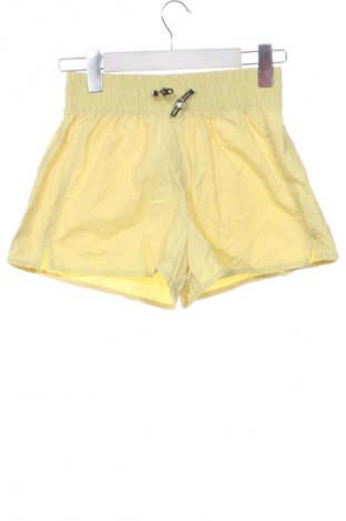 Damen Shorts Bershka, Größe XXS, Farbe Gelb, Preis 10,00 €