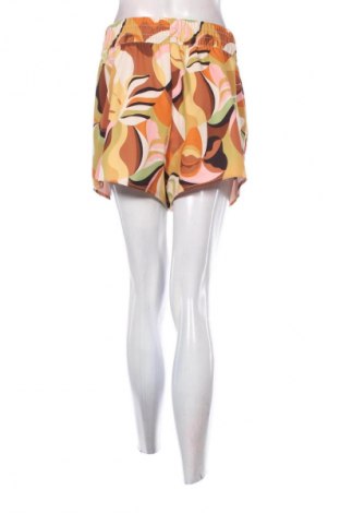 Pantaloni scurți de femei Billabong, Mărime L, Culoare Multicolor, Preț 88,62 Lei