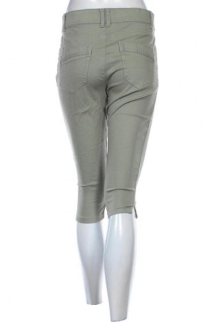 Γυναικείο κοντό παντελόνι Blind Date, Μέγεθος L, Χρώμα Πράσινο, Τιμή 5,99 €