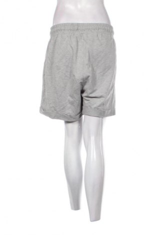 Γυναικείο κοντό παντελόνι Bpc Bonprix Collection, Μέγεθος XL, Χρώμα Γκρί, Τιμή 9,71 €