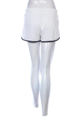 Pantaloni scurți de femei Clockhouse, Mărime M, Culoare Alb, Preț 50,58 Lei