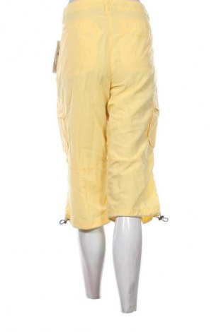 Dámske kraťasy  Dare 2B, Veľkosť M, Farba Žltá, Cena  39,38 €