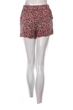 Pantaloni scurți de femei Defacto, Mărime S, Culoare Multicolor, Preț 52,13 Lei