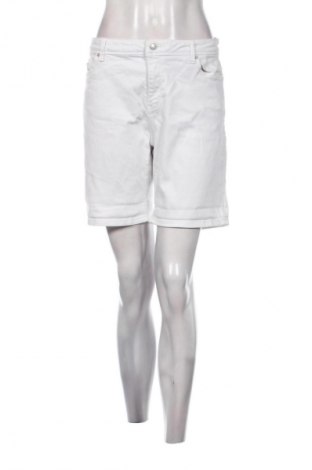 Дамски къс панталон Esprit, Размер XL, Цвят Бял, Цена 10,22 €