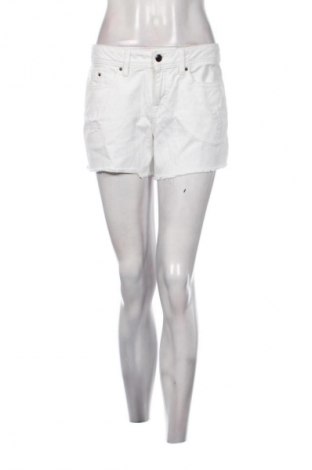 Дамски къс панталон Esprit, Размер L, Цвят Бял, Цена 10,22 €