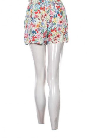 Дамски къс панталон H&M, Размер S, Цвят Многоцветен, Цена 9,78 €
