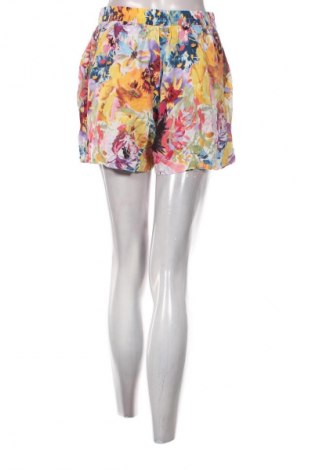 Дамски къс панталон H&M, Размер M, Цвят Многоцветен, Цена 5,62 €