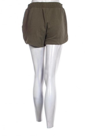 Γυναικείο κοντό παντελόνι H&M, Μέγεθος M, Χρώμα Πράσινο, Τιμή 7,99 €