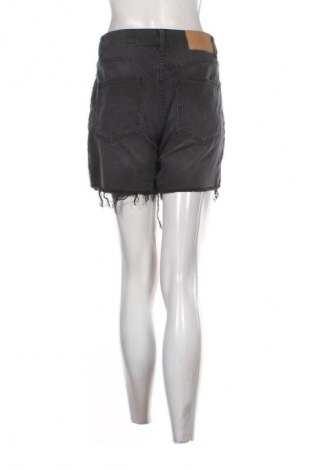 Дамски къс панталон H&M, Размер M, Цвят Сив, Цена 6,64 €