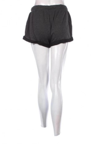 Γυναικείο κοντό παντελόνι H&M Divided, Μέγεθος S, Χρώμα Γκρί, Τιμή 9,71 €