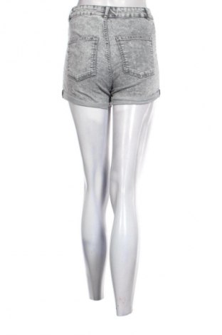 Pantaloni scurți de femei H&M Divided, Mărime M, Culoare Gri, Preț 52,13 Lei