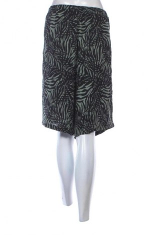 Női rövidnadrág Janina, Méret 4XL, Szín Sokszínű, Ár 3 099 Ft