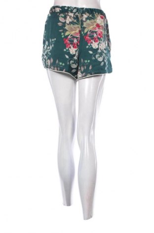 Γυναικείο κοντό παντελόνι Love To Lounge, Μέγεθος XXL, Χρώμα Πολύχρωμο, Τιμή 15,92 €