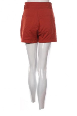 Дамски къс панталон Mohito, Размер S, Цвят Червен, Цена 9,70 €