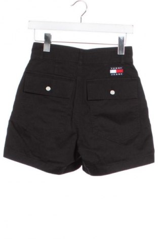 Γυναικείο κοντό παντελόνι Tommy Jeans, Μέγεθος XS, Χρώμα Μαύρο, Τιμή 32,00 €