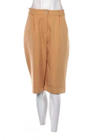 Női rövidnadrág Trendyol, Méret M, Szín Bézs, Ár 7 025 Ft
