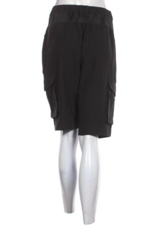 Дамски къс панталон Unbranded, Размер XL, Цвят Черен, Цена 5,11 €