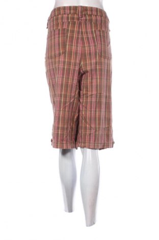 Γυναικείο κοντό παντελόνι Venezia, Μέγεθος 3XL, Χρώμα Πολύχρωμο, Τιμή 10,00 €