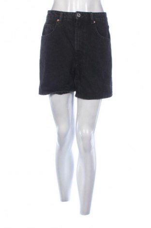 Γυναικείο κοντό παντελόνι Zara, Μέγεθος S, Χρώμα Μαύρο, Τιμή 8,00 €