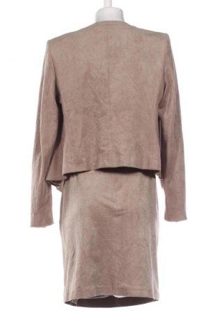 Дамски костюм Comma,, Размер L, Цвят Кафяв, Цена 48,57 €