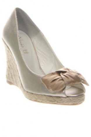 Γυναικεία παπούτσια Alesya, Μέγεθος 35, Χρώμα  Μπέζ, Τιμή 59,99 €