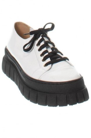 Дамски обувки Baldaccini, Размер 41, Цвят Бял, Цена 44,99 €