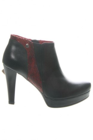 Dámske topánky  Lasocki, Veľkosť 35, Farba Čierna, Cena  71,58 €