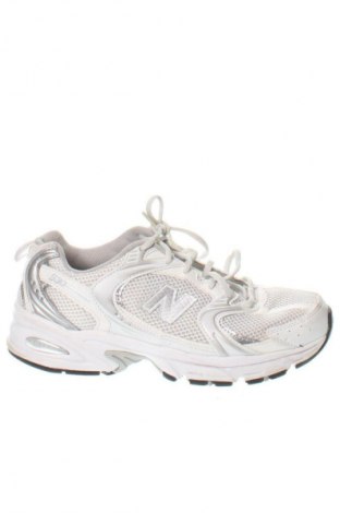 Дамски обувки New Balance, Размер 40, Цвят Бял, Цена 84,00 €