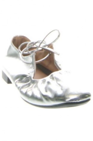 Γυναικεία παπούτσια Unbranded, Μέγεθος 35, Χρώμα Ασημί, Τιμή 26,00 €