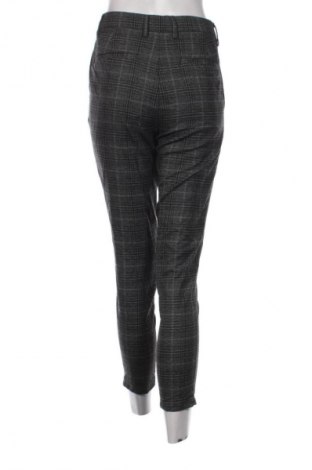 Damenhose Bershka, Größe M, Farbe Mehrfarbig, Preis € 6,99