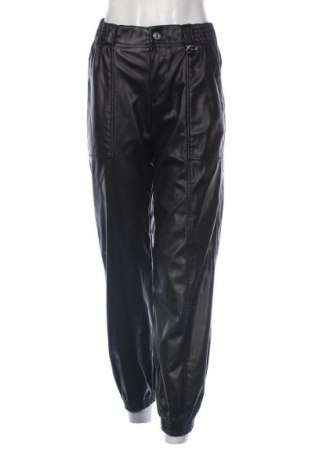 Damenhose Bershka, Größe S, Farbe Schwarz, Preis € 13,99