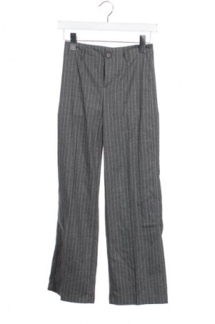 Дамски панталон Bershka, Размер XS, Цвят Многоцветен, Цена 13,80 €