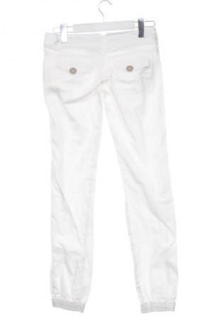 Дамски панталон Bershka, Размер S, Цвят Бял, Цена 15,00 €