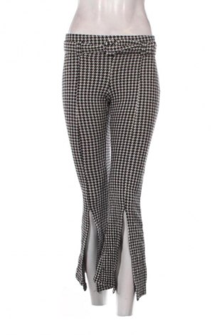 Damenhose Bershka, Größe S, Farbe Mehrfarbig, Preis € 15,00
