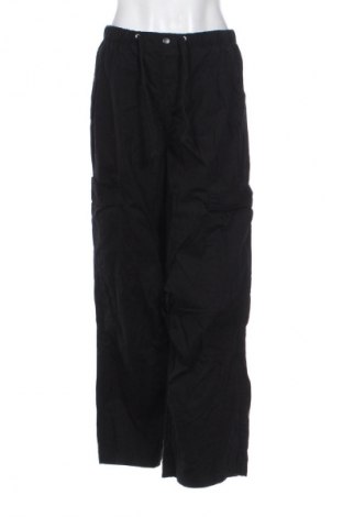 Női nadrág Bershka, Méret M, Szín Fekete, Ár 6 198 Ft