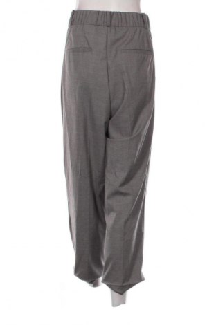 Дамски панталон H&M, Размер XL, Цвят Сив, Цена 15,00 €