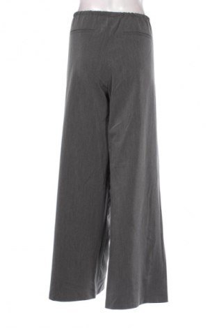 Dámské kalhoty  H&M Divided, Velikost XL, Barva Šedá, Cena  425,00 Kč