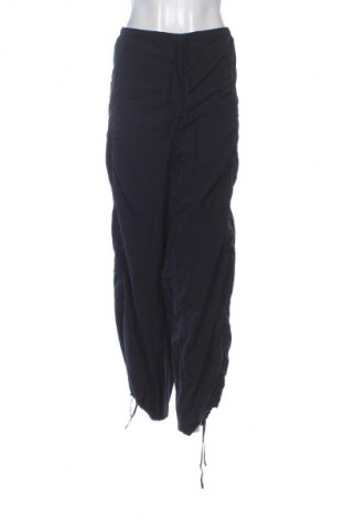 Dámské kalhoty  H&M Divided, Velikost 4XL, Barva Černá, Cena  425,00 Kč