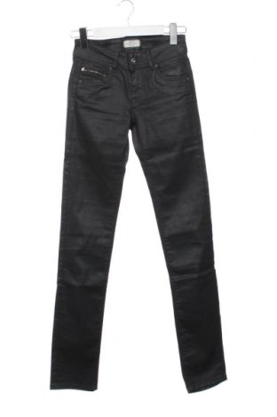 Dámské kalhoty  Pepe Jeans, Velikost XS, Barva Černá, Cena  907,00 Kč