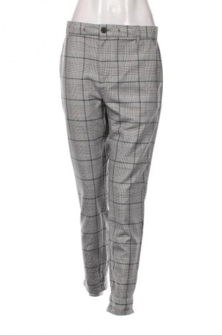 Дамски панталон Pull&Bear, Размер XL, Цвят Многоцветен, Цена 7,15 €