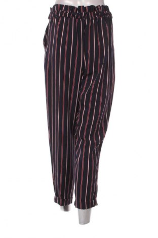 Дамски панталон Pull&Bear, Размер XL, Цвят Многоцветен, Цена 7,15 €
