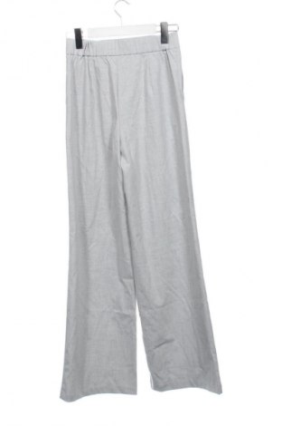 Γυναικείο παντελόνι Stradivarius, Μέγεθος XS, Χρώμα Γκρί, Τιμή 8,99 €