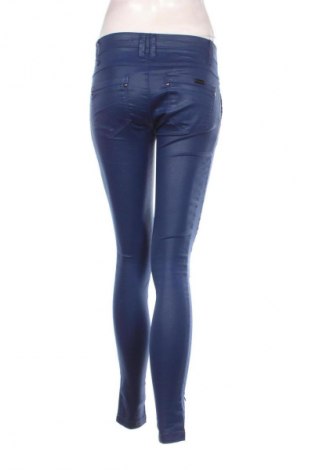 Damenhose Stradivarius, Größe M, Farbe Blau, Preis € 14,83