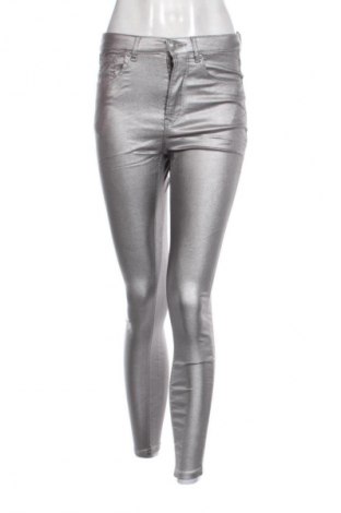 Damskie spodnie Stradivarius, Rozmiar S, Kolor Srebrzysty, Cena 80,99 zł