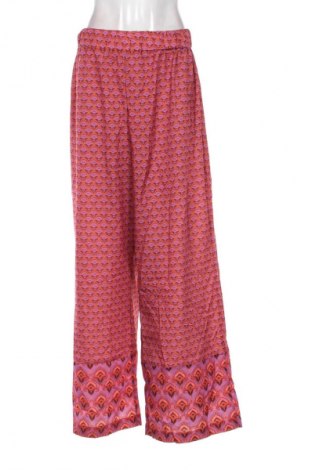 Дамски панталон Trendyol, Размер XL, Цвят Многоцветен, Цена 12,27 €