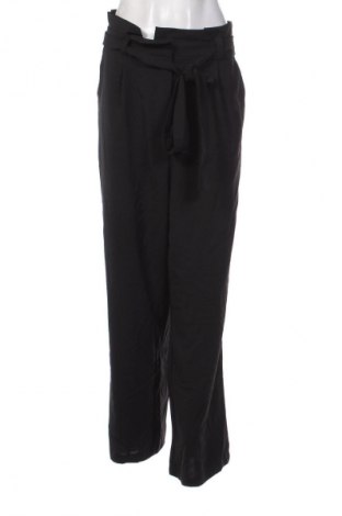 Дамски панталон Unbranded, Размер L, Цвят Черен, Цена 5,62 €